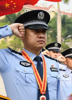 所謂年輕，就是步履不停